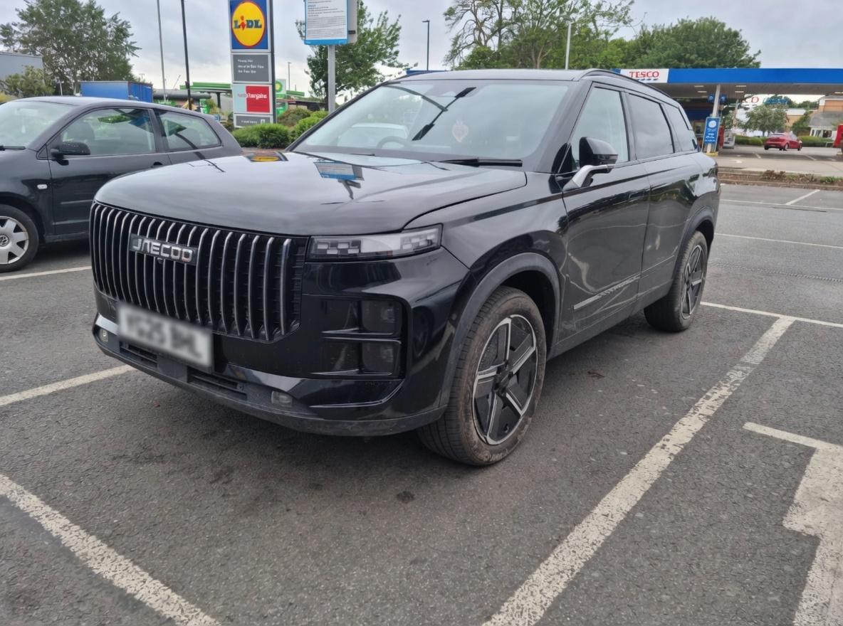 Black Jaecoo SUV fully restored after collision repair